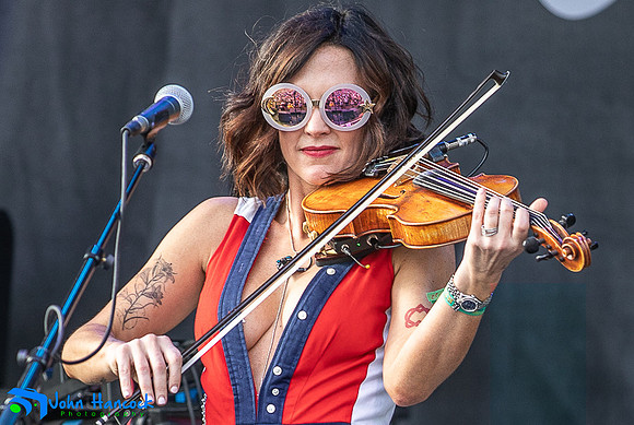 Amanda Shires