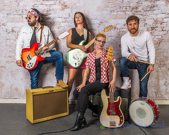 Elizabeth Bowersox and the Kicks